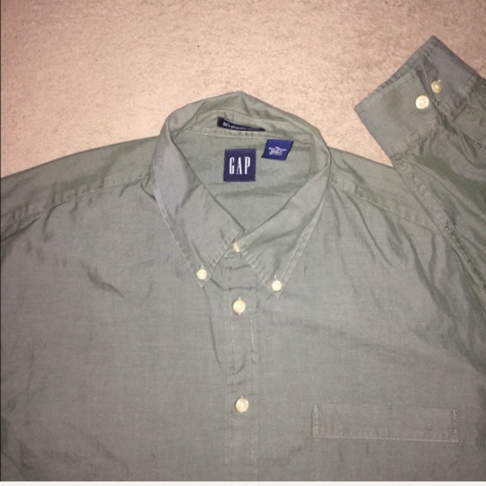 GAP MEN'S SHIRT.  SIZE XL - Picture 2 of 2
